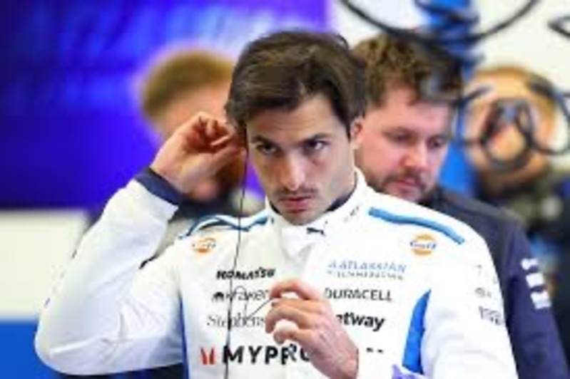 Tay đua nổi bật với khả năng xử lí tình huống cực kì bình tĩnh 